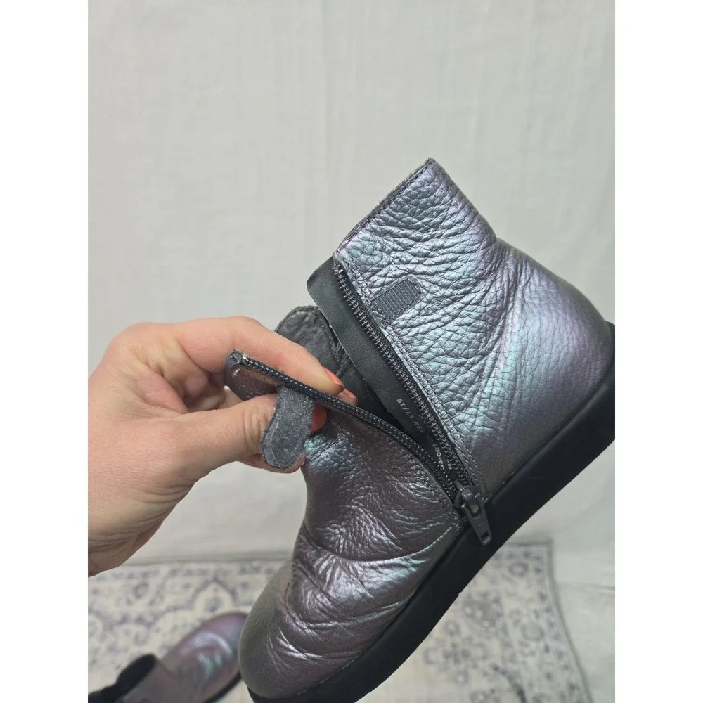 Camper Duet Kids‎ Iridescent Leather Side Zip Ankle Boots EUR 33 US 1.5 Penguin